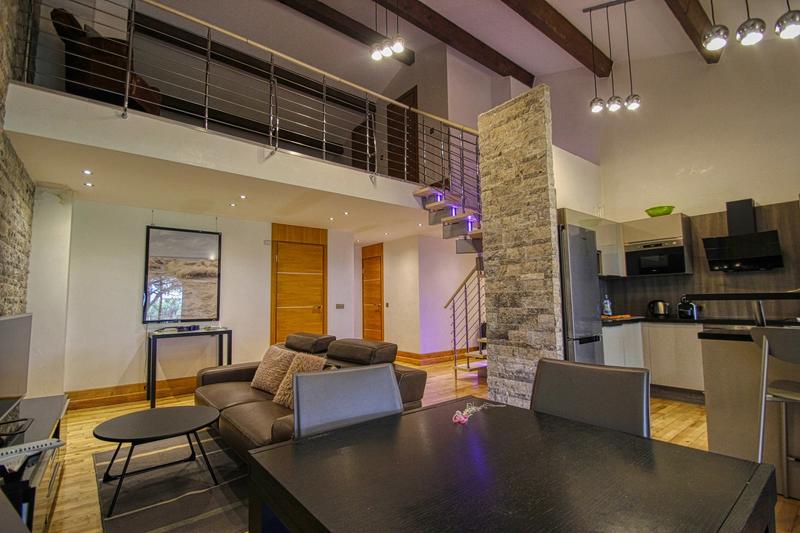 Appartement - 94 m² - 3 pièces