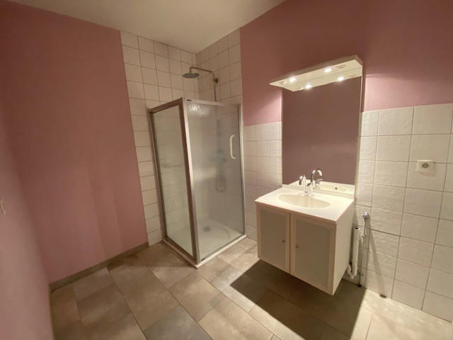 Appartement - 90 m² - 3 pièces