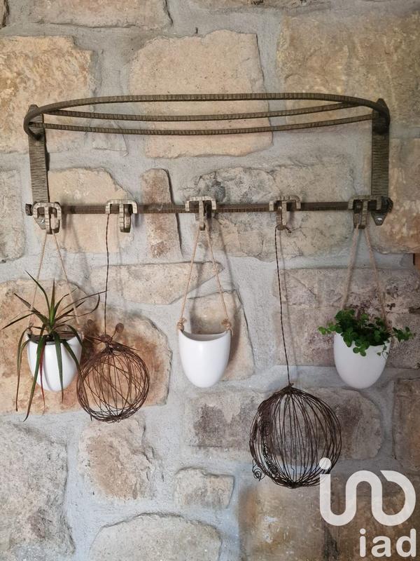 Maison - 327 m² - 9 pièces