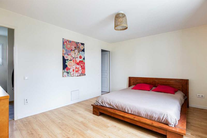 Maison - 180 m² - 7 pièces