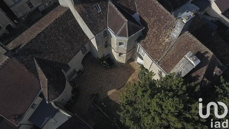 Maison - 292 m² - 20 pièces