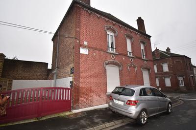 Maison de ville - 168 m² - 10 pièces