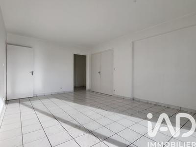 Appartement - 85 m² - 5 pièces