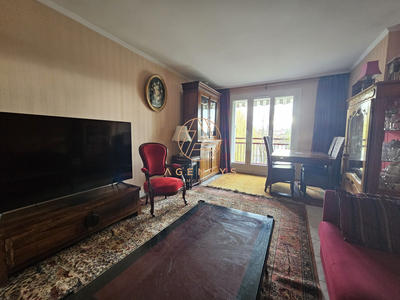 Appartement - 84 m² - 4 pièces