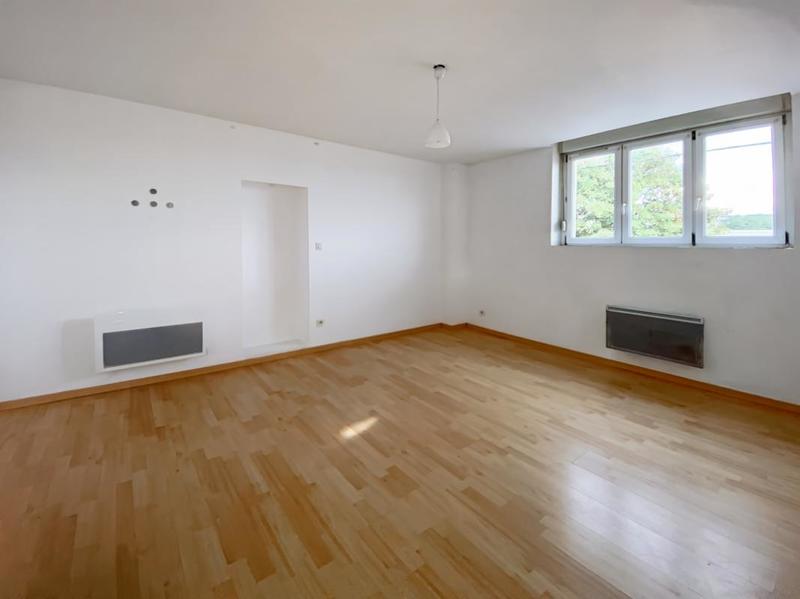 Appartement - 104 m² - 5 pièces