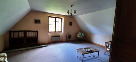 Maison - 313 m² - 9 pièces