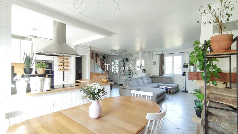 Maison - 145 m² - 6 pièces