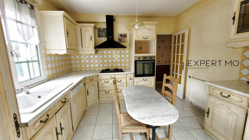 Maison - 121 m² - 5 pièces