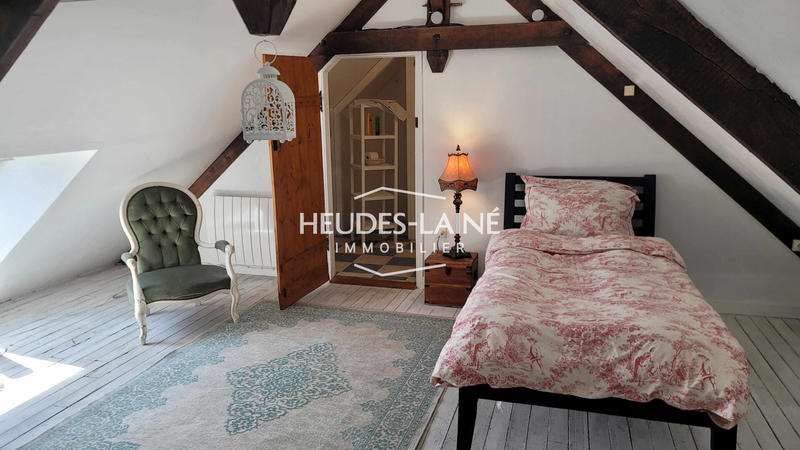 Maison - 330 m² - 10 pièces