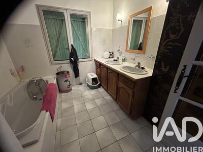 Maison - 275 m² - 7 pièces