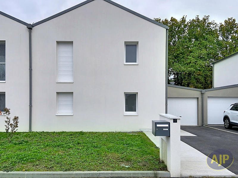 Maison - 88 m² - 4 pièces