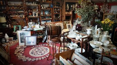 Brocante Allez Bon Débarras