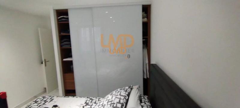 Appartement - 92 m² - 5 pièces