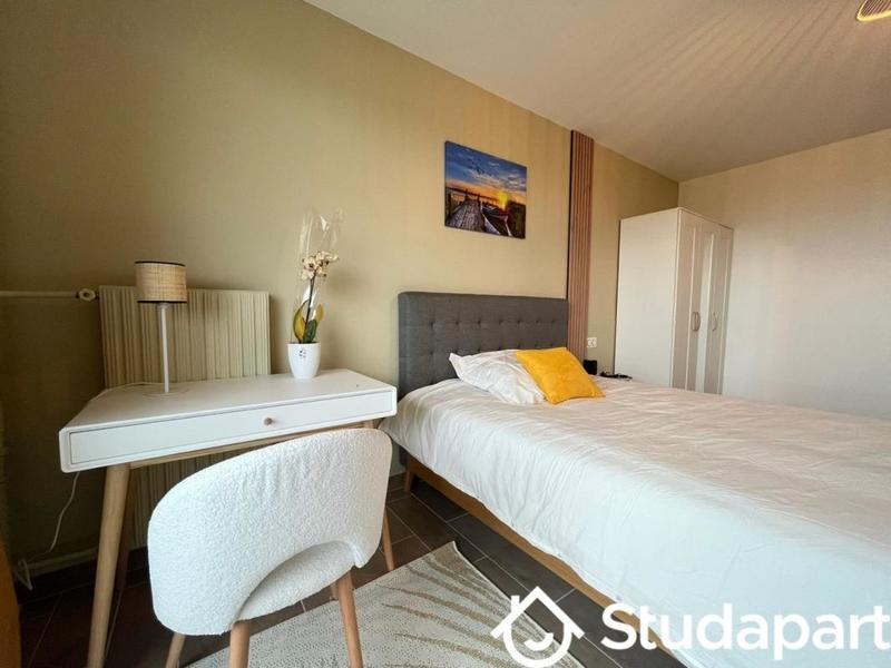 Chambre - 10 m² - 1 pièce