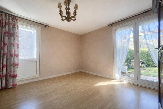 Appartement - 134 m² - 6 pièces