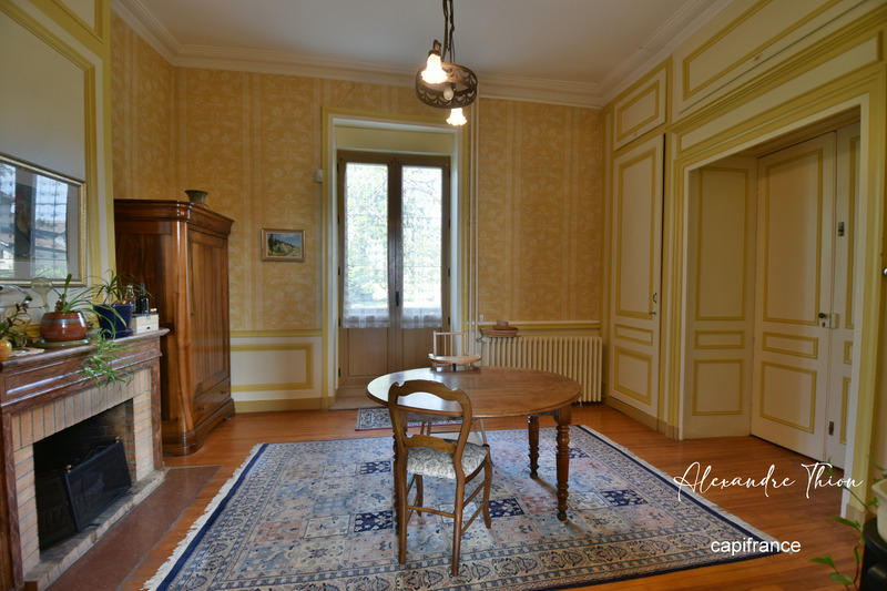 Maison bourgeoise - 361 m² - 12 pièces