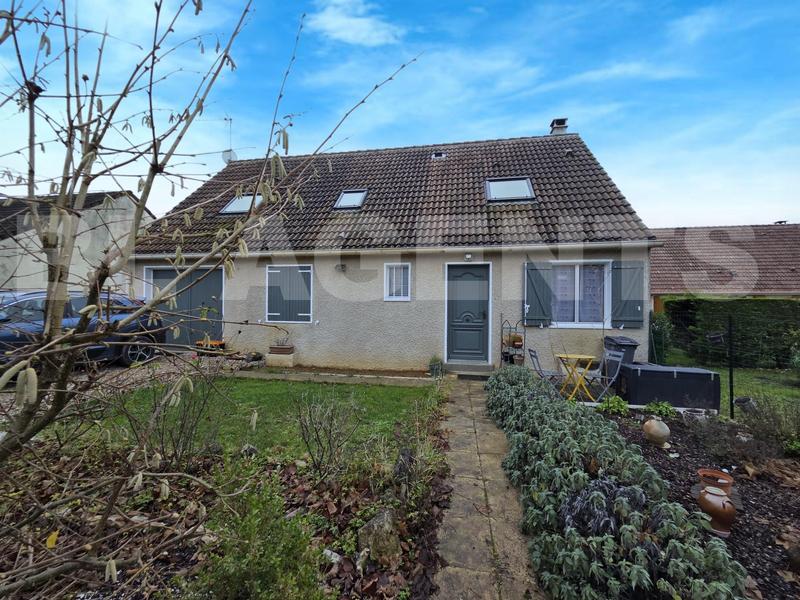 Pavillon - 122 m² - 7 pièces