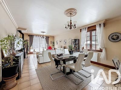 Maison - 186 m² - 5 pièces