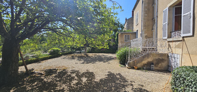 Propriété - 348 m² - 13 pièces
