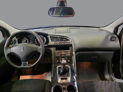 Peugeot 3008 - 1.6 HDi 110 Cv Allure