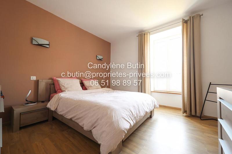 Maison - 278 m² - 10 pièces