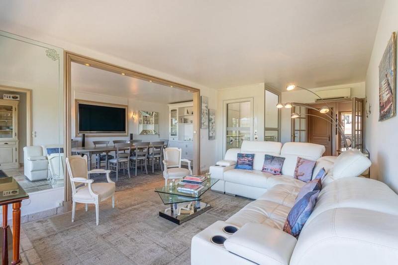 Appartement - 122 m² - 5 pièces