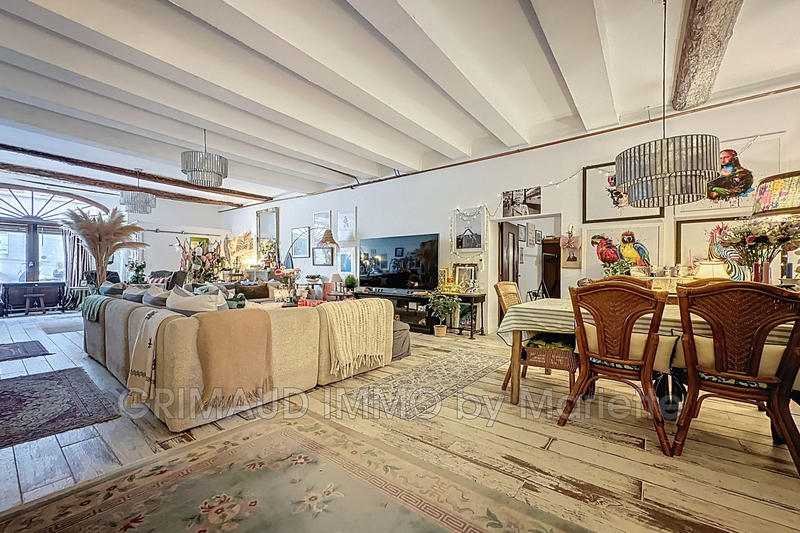 Maison - 301 m² - 8 pièces