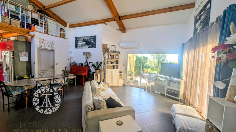 Villa - 354 m² - 11 pièces