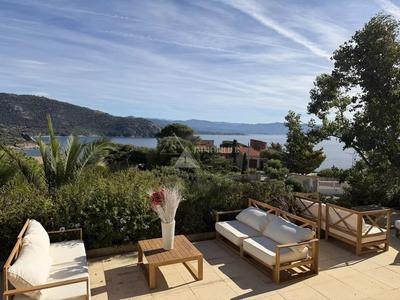 Villa - 189 m² - 6 pièces