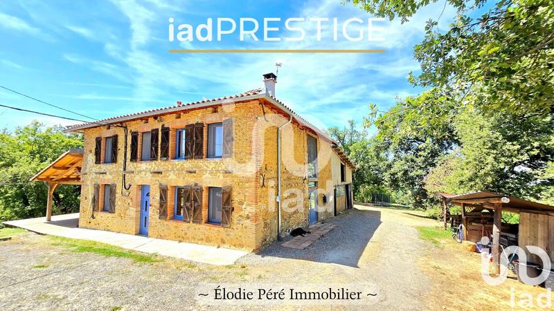 Maison - 236 m² - 6 pièces