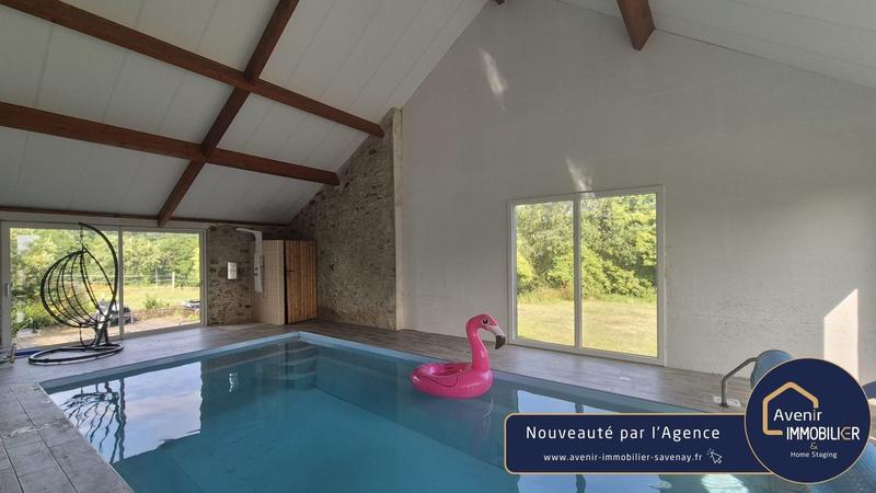 Maison - 211 m² - 8 pièces