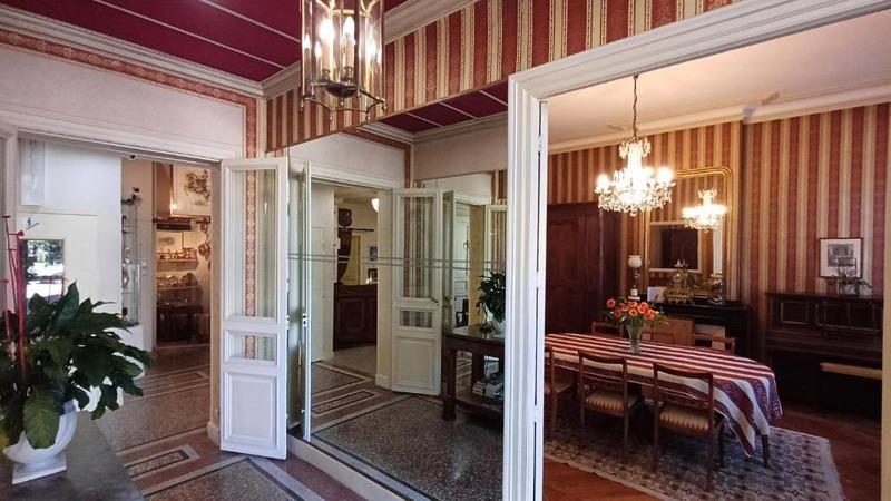 Hôtel particulier - 1 340 m² - 21 pièces