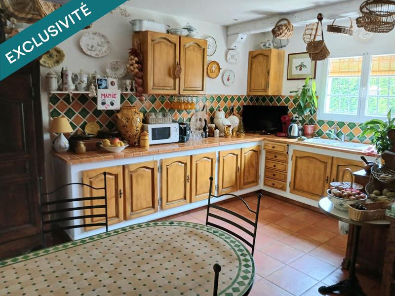 Maison - 180 m² - 5 pièces