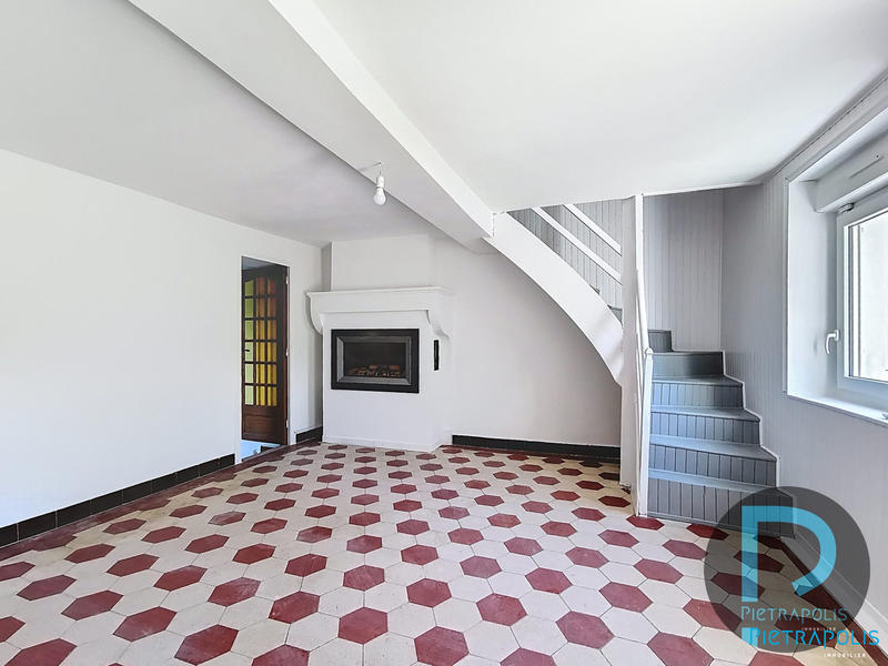 Maison ancienne - 250 m² - 7 pièces