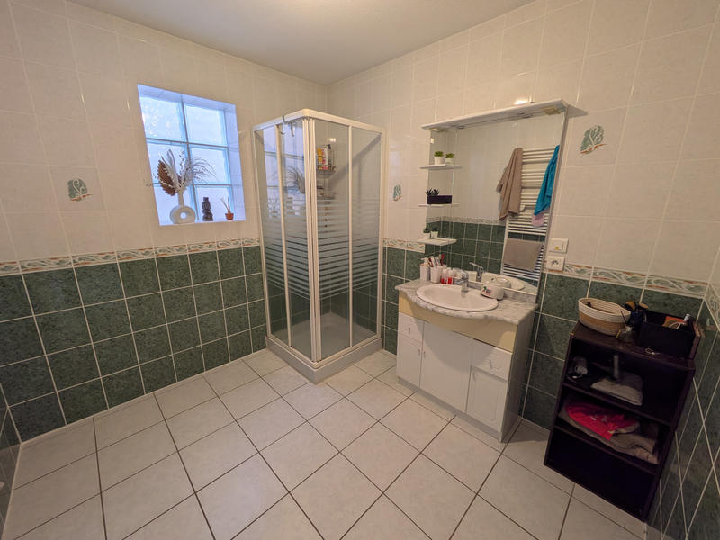 Maison - 99 m² - 7 pièces