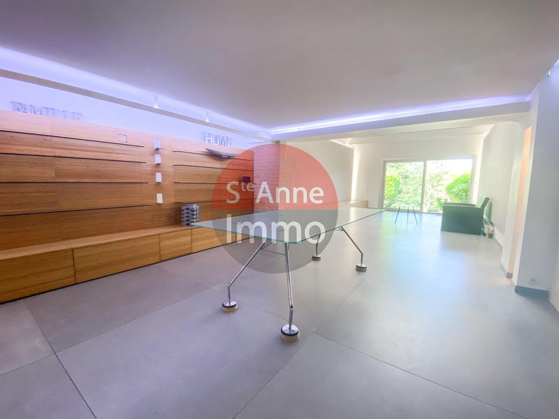 Maison - 197 m² - 7 pièces
