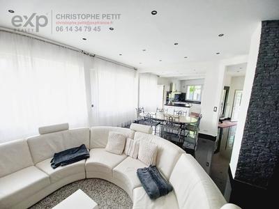 Maison - 150 m² - 7 pièces