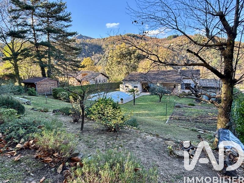 Maison - 97 m² - 4 pièces