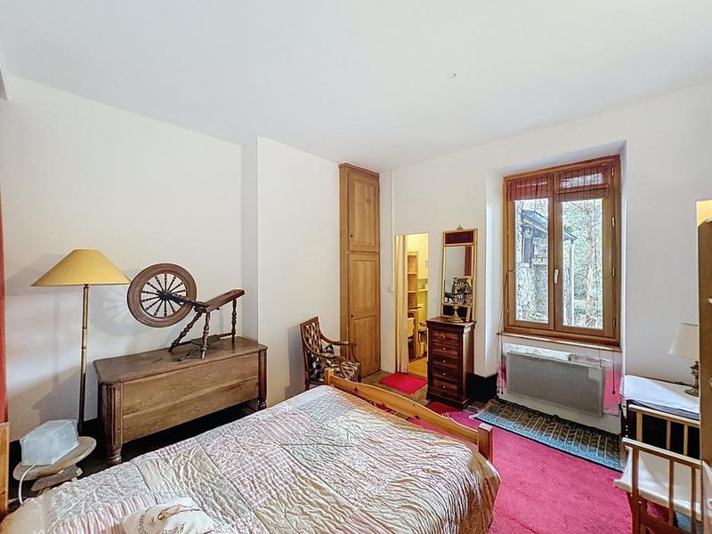 Maison - 107 m² - 7 pièces