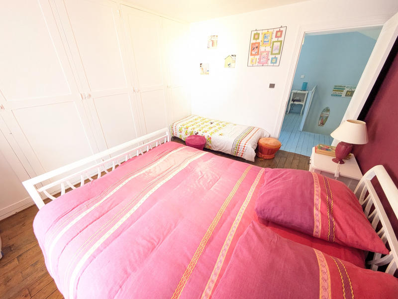 Maison - 307 m² - 16 pièces