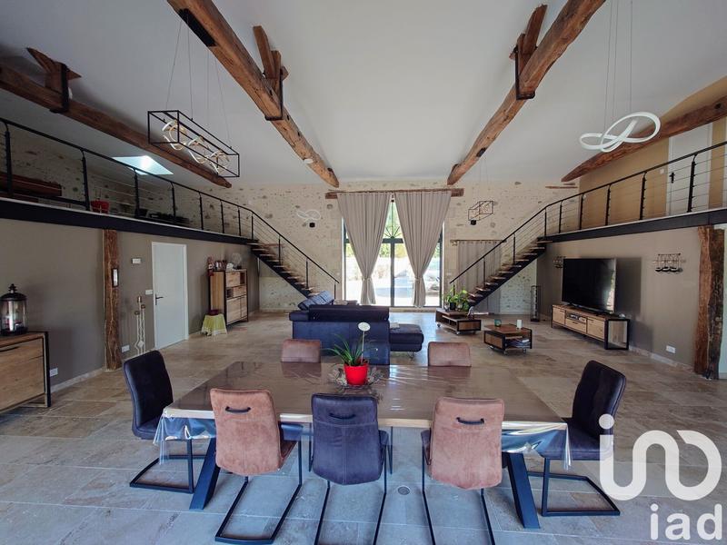 Maison - 275 m² - 6 pièces