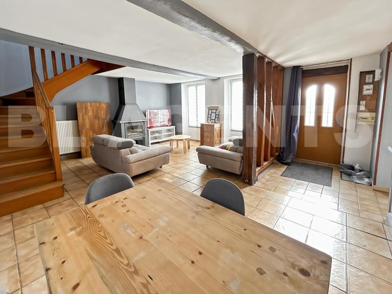 Maison - 90 m² - 3 pièces