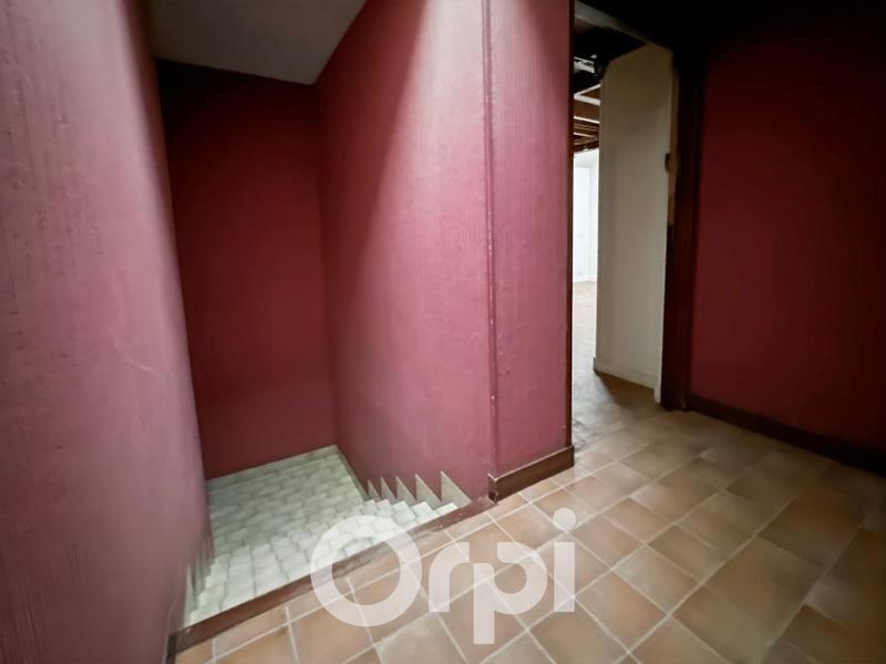 Immeuble - 97 m² - 5 pièces