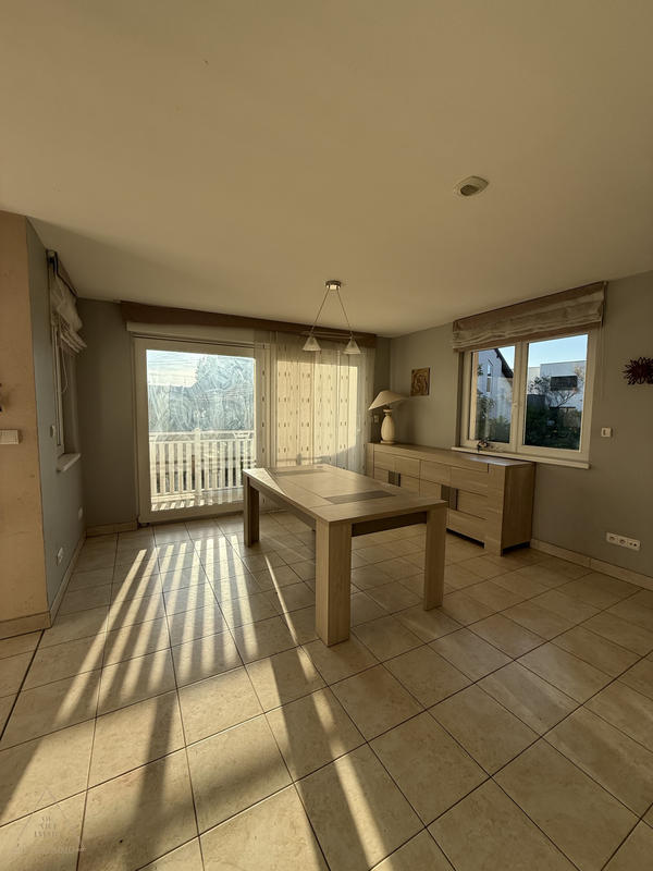 Maison - 164 m² - 8 pièces