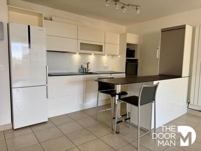 Appartement - 92 m² - 5 pièces