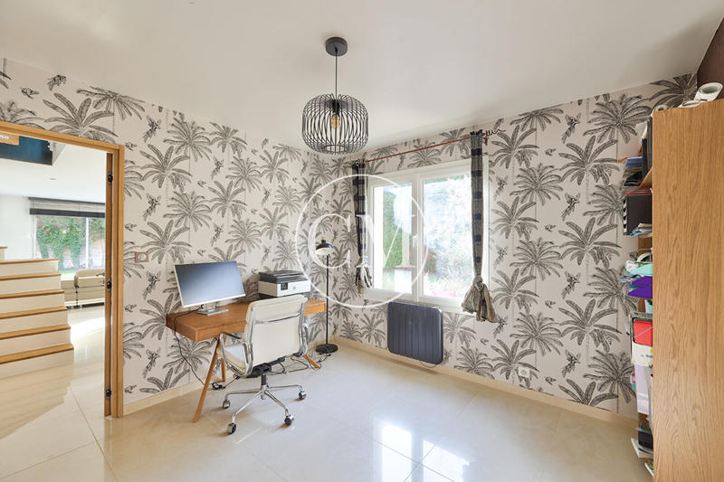 Maison - 182 m² - 6 pièces