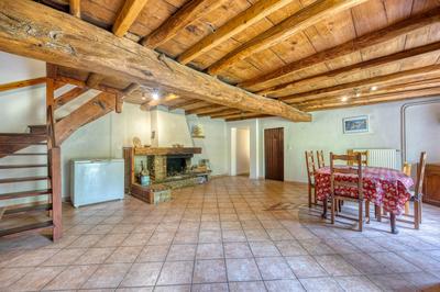 Maison - 227 m² - 10 pièces