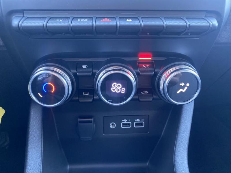 Renault Clio V Evolution E-Tech full hybrid 145 -24