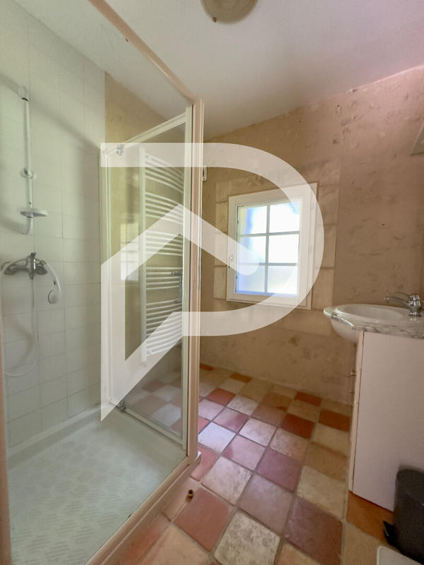 Moulin - 160 m² - 5 pièces