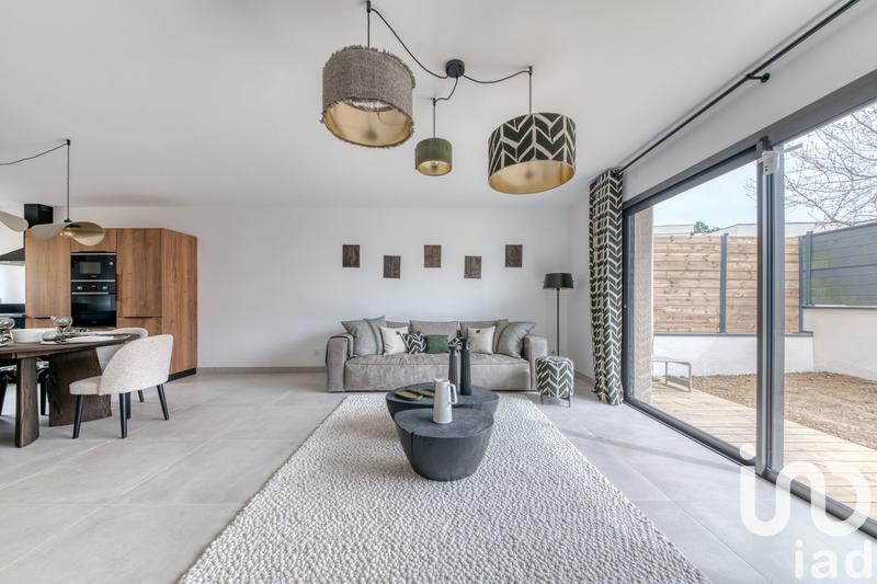 Maison - 95 m² - 4 pièces